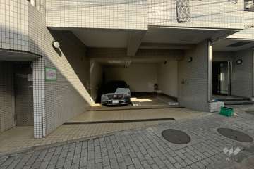 敷地内駐車場（屋内平面式）