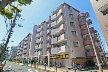 リプル綾瀬の外観（南東側から）