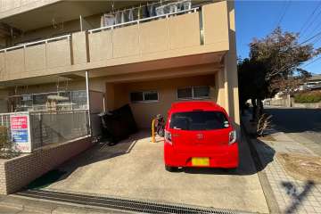 敷地内駐車場（屋外平面式）