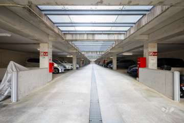 敷地内駐車場（屋内平面式）