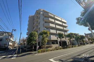 ワコーレ綾瀬３の外観（北西側から）