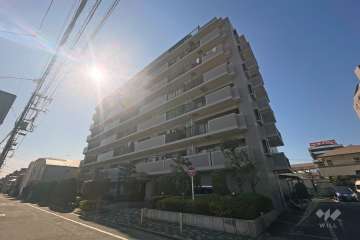 クレストコート北綾瀬の外観（北東側から）