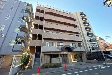 クレアトール綾瀬の外観（北東側から）