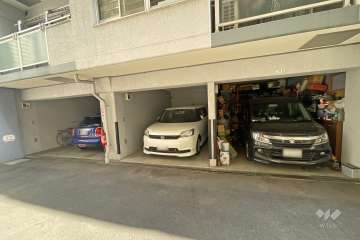 敷地内駐車場（屋外平面式）