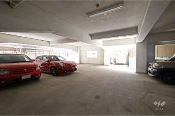 敷地内駐車場（屋内平面式）
