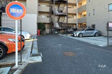 敷地内駐車場（屋外平面式）