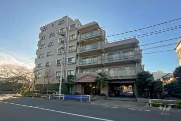 エンゼルハイム鹿浜第8の外観（東側から）