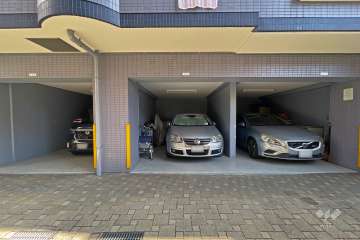 敷地内駐車場（屋内平面式）