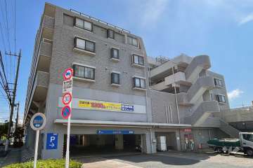 レクセルマンション北綾瀬の外観（北東側から）