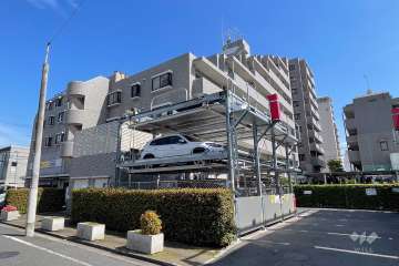 レクセルマンション北綾瀬の外観（北西側から）