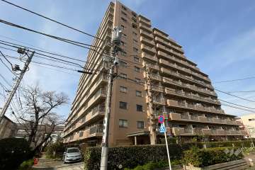 ヴィルヌーブガーデンズ綾瀬の外観（南西側から）