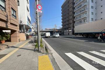 敷地東側の前面道路　