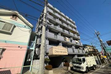 セザール綾瀬ガーデンの外観（南西側から）