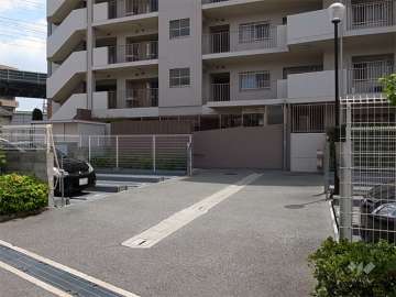 敷地内駐車場（機械式）