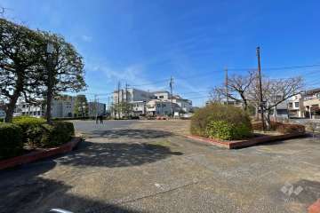 敷地南側にある公園