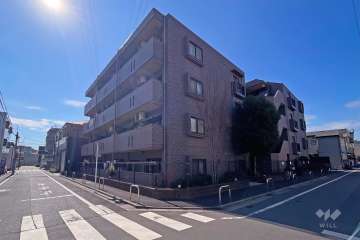 レーベンハイム西新井の外観（北東側から）