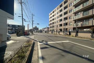 敷地南側の前面道路　