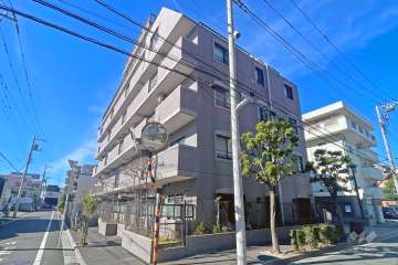 エクメーネ西新井西公園弐番館の外観（南東側から）