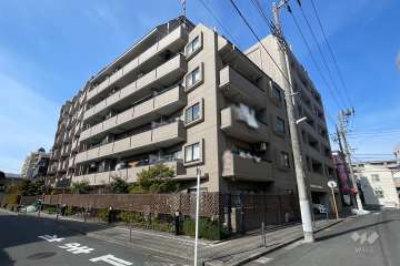 ナイスアーバン五反野の外観（南東側から）