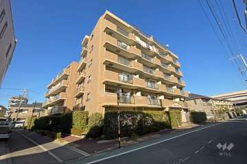 エンゼルハイム北綾瀬の外観（南西側から）