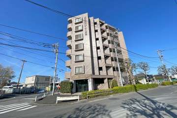 エンゼルハイム入谷南の外観（南東側から）