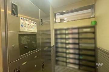 共用ポストと宅配ボックス