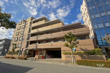日神パレステージ北綾瀬の外観（北東側から）