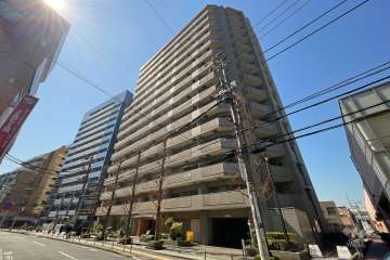 レックスハイツ綾瀬ステーションタワーの外観（北東側から）