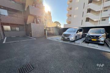 敷地内駐車場（屋外平面式、屋外機械式）