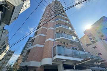 コルサム北千住の外観（北西側から）