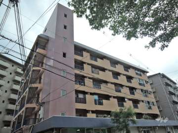 レインボーハイツの外観（南西側から）