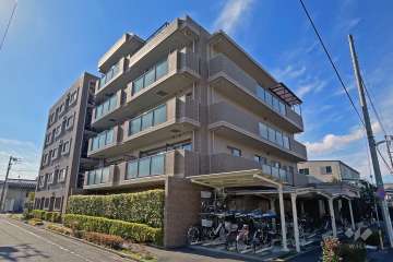 プレストジュール竹の塚の外観（北東側から）