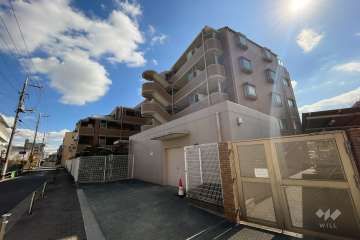 グローリオ西新井の外観（北西側から）