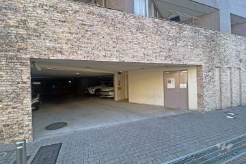 敷地内駐車場の出入り口（屋内平面式）