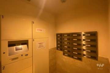 宅配ボックスと共用ポスト