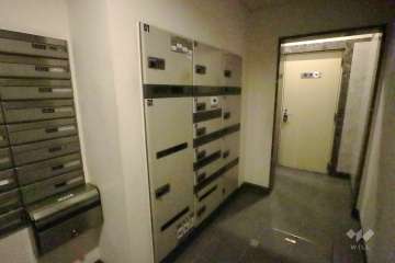 宅配ボックスと共用ポスト