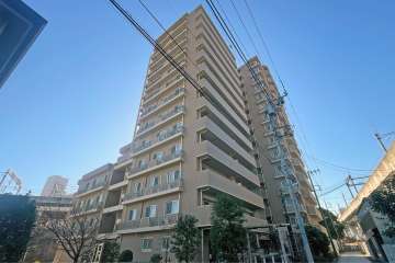 グランフラッツ千住旭町の外観（北西側から）