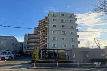 レーベンハイム西新井セレンティーレの外観（西側から）