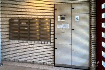 宅配ボックスと共用ポスト