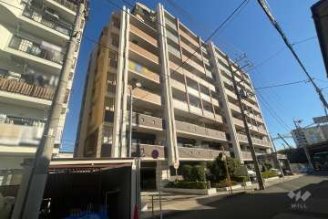 ロータリーパレス千住関屋の外観（南西側から）