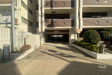 駐車場の出入り口