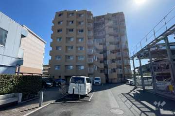 レーベンハイム竹ノ塚クラヴィスの外観（北側から）　