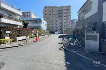 駐車場の出入り口