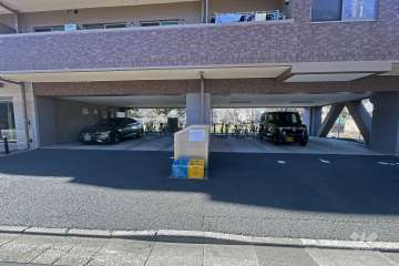 敷地内駐車場（屋外平面式）