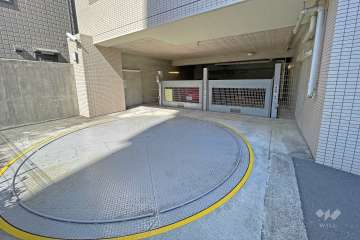 敷地内駐車場（屋内機械式）