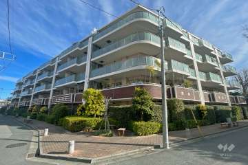 アンビシャス西新井の外観（南西側から）