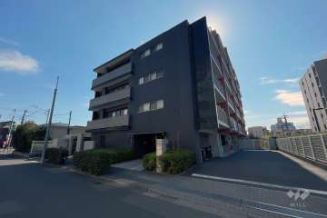 サンクレイドル西新井ヴィヴァーレの外観（南東側から）