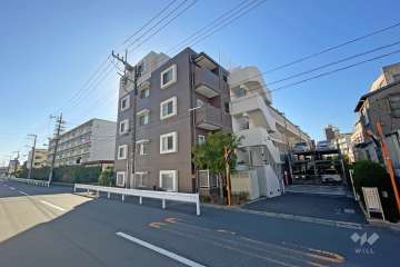 ビジュー青井の外観（北東側から）