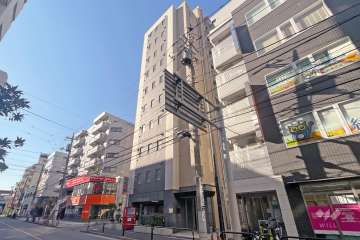 グランフォース綾瀬の外観（北東側から）