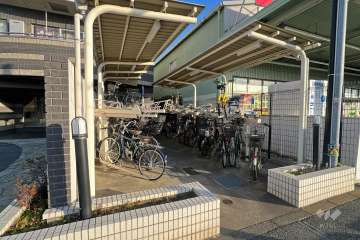 駐輪場（ラック式）